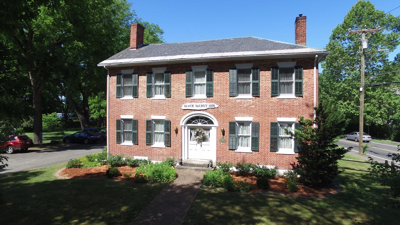 The Black Walnut Inn Amherst Kültér fotó